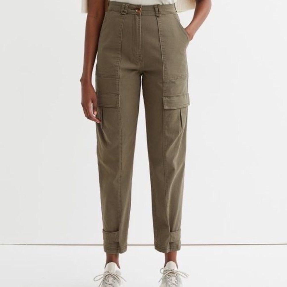 H&M high waisted green cargo pants